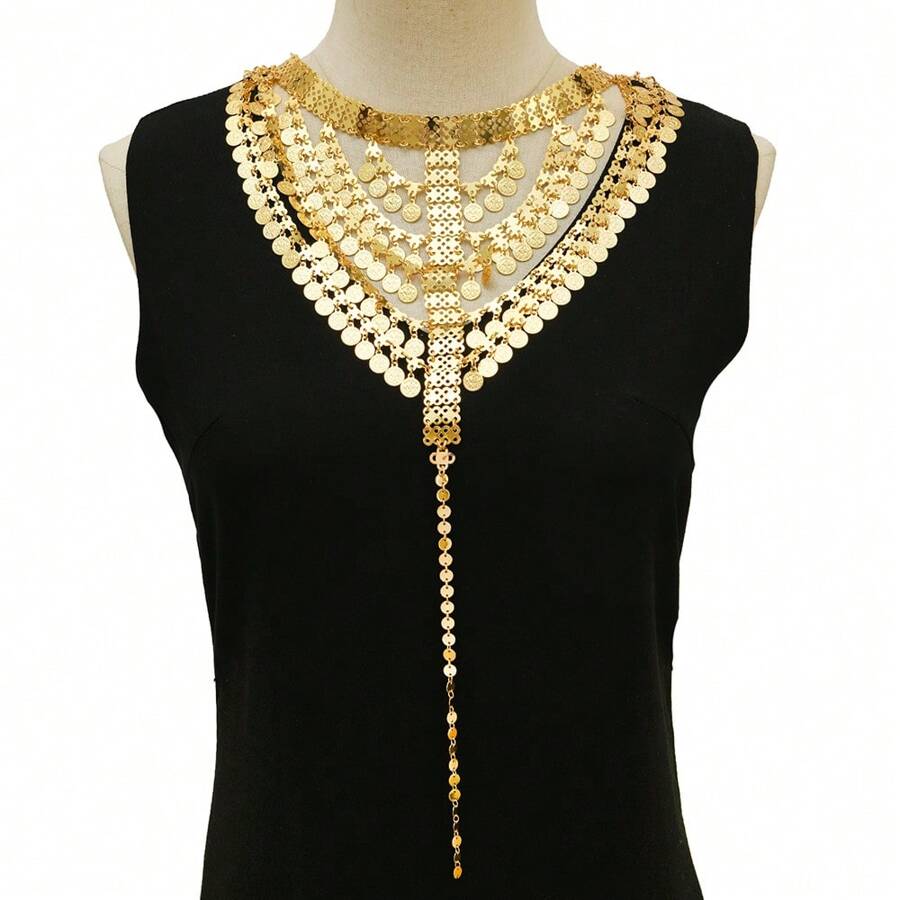 Collana o copricapo estroso e grandioso con monete in stile mediorientale e nappe a più strati come accessori per la danza