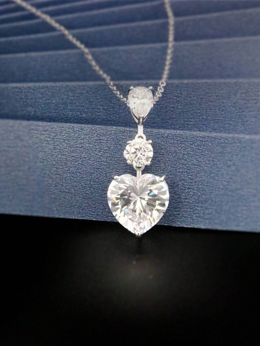 Colar com pingente de coração elegante feminino, 1 peça, prata esterlina 925, design luxuoso cravejado de zircônia cúbica, hipoalergênico, adequado para uso diário, férias e casamento, presente