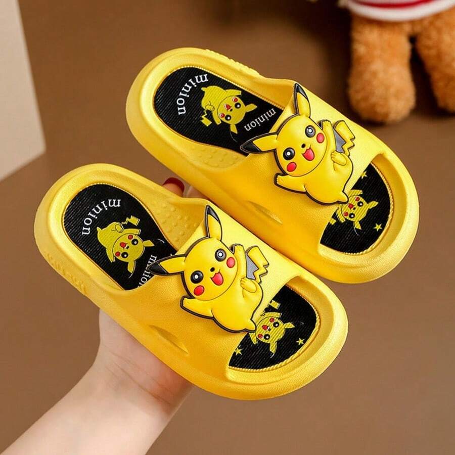 pokemon Children's Cartoon Pikachu Slippers, Boys' Non-Slip Design Slippers And Sandals With Soft Soles, Suitable For Toddlers/Young Children/Older Children In Summer For Use In Bathrooms, Indoors, And At Home. Cute And Soft-Soled Cartoon-Style Beach Shoes For Boys And Girls.