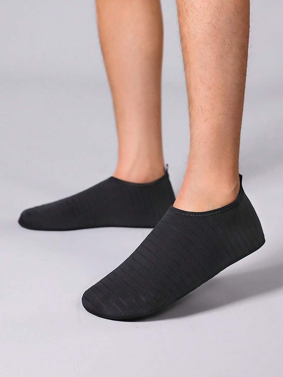 Men's Black Water Shoes, Lightweight Breathable Sport Aqua Shoes, Anti-Slip Beach Swimming Surf Fishing Sneakers