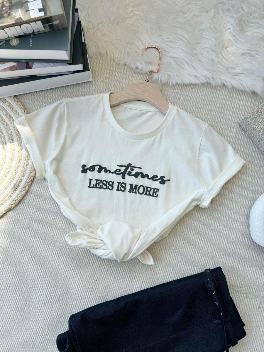 Camiseta Feminina Algodão "sometimes less is more"