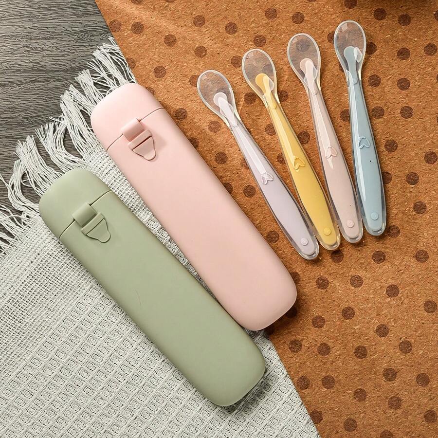 3 Peças Conjunto de Talheres Personalizados para Bebê/Criança, Inclui 2 Colheres com Formato de Coração, 1 Peça Caixa de Armazenamento, Conjunto de Utensílios de Alimentação Portátil para Bebês, Presente de Páscoa, Multifuncional, Decorativo, Elegante, Colorido, Fofo, Casual, Personalizado, Único, Presente para Bebê, Presente Ideal para Ele, Presente Ideal para Ela, Filho
