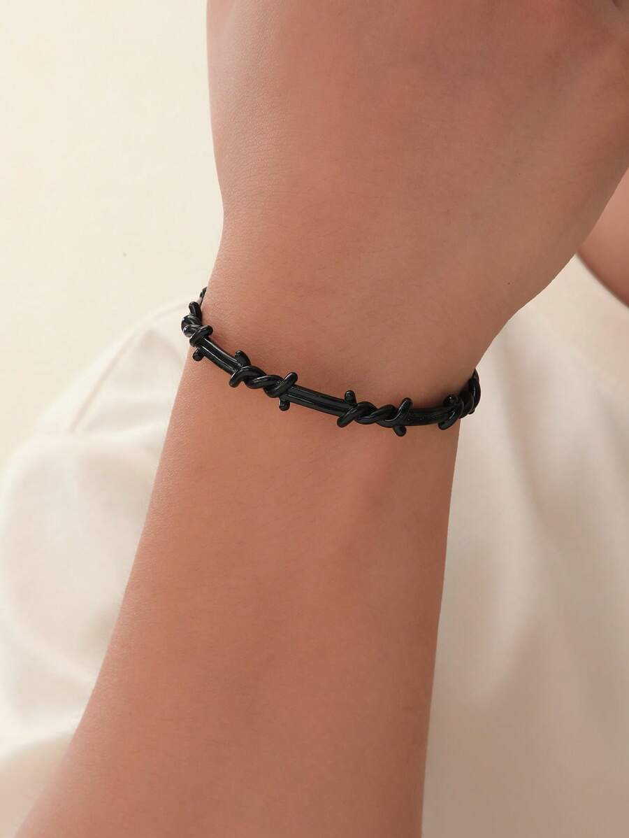 1pc Knot Style Good Quality Man Fashionable Popular Copper Material Jewelry Punk Hip Hop Street Accessories Men Bracelet For Jewelry Gift & A Stylish Look