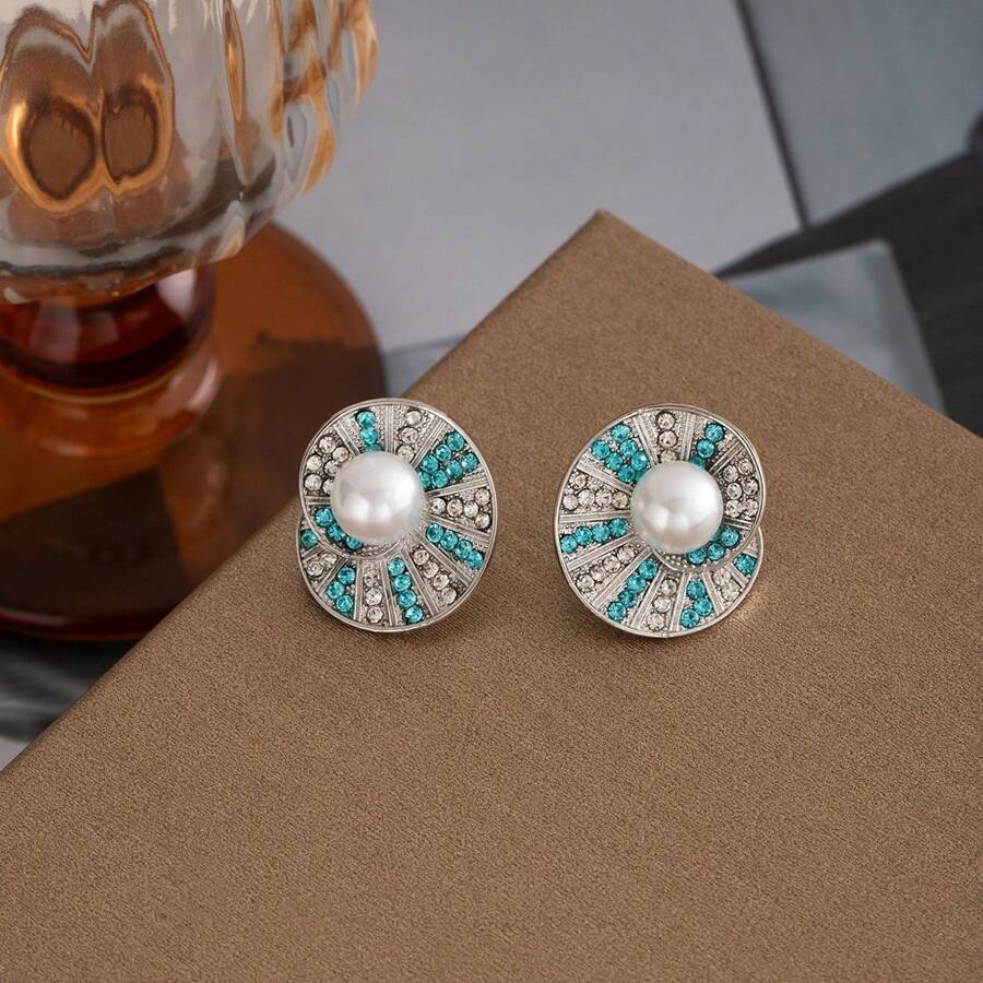 Aretes de perla con diseño retro francés de abeja e insecto: Joyería vintage elegante para mujeres con estilo