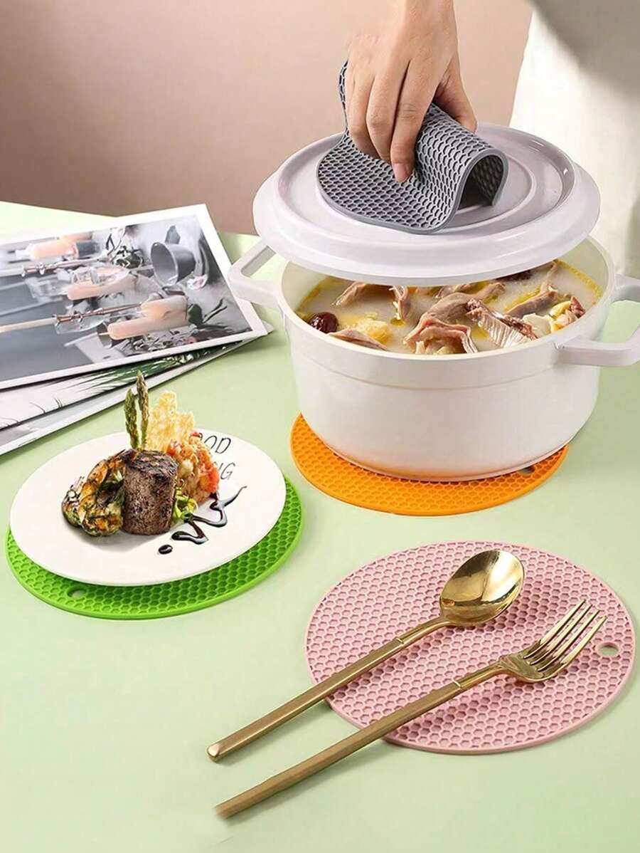 1/5/10pcs Honeycomb Silicone Placemats, Non-Slip Pads, Pot Holders, Table Mats, Heat Insulation Coasters, Multi-Function Round Heatproof Silicone Mats, Cup Coasters, Hot Pot Holders, Kitchen & Dining Accessories, Picnic Blankets