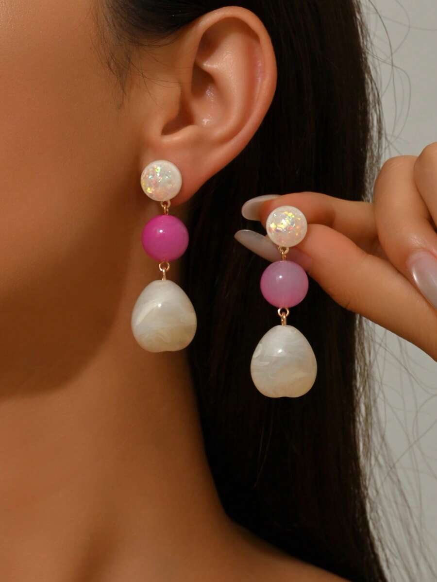 2pcs Exaggerated Sexy Bohemian Wavy Faux Jade Resin Blocks With Conch Shaped Pendant Dangle Earrings Set, Suitable For Sexy Ladies, Party, Holiday Wear. The Resin Blocks Are Artificially Blended In Multiple Colors, And Each Piece Will Have A Molding Mark Due To The Manufacturing Process.