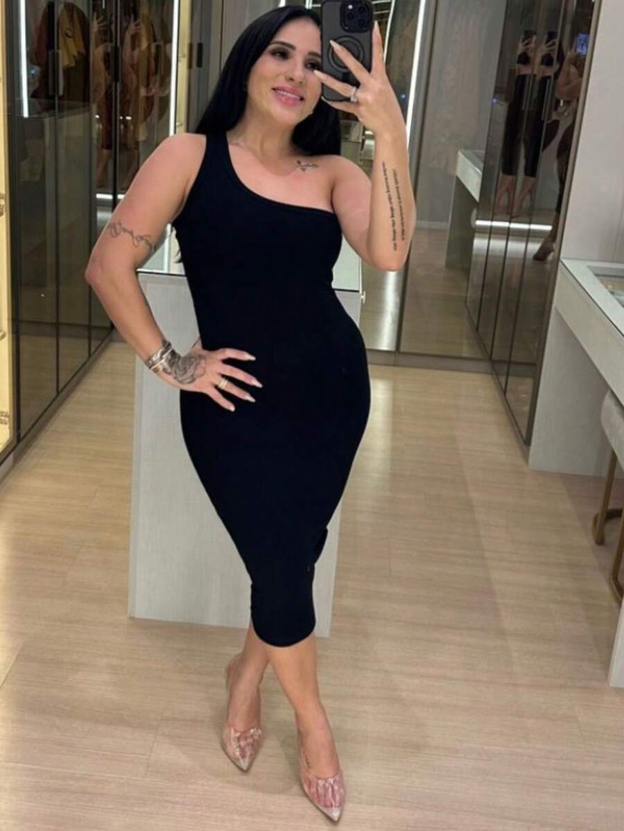 Vestido Elegante Feminino - Estilo Moderno e Delicado