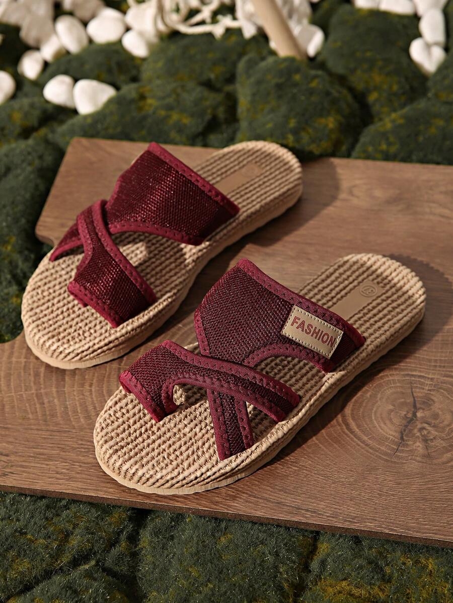 1 Pair New Fashion Teenage Slippers, With Woven Soles And Mesh Uppers, Balancing Breathability And Comfort, Stylish To Wear Outdoor And For Beach