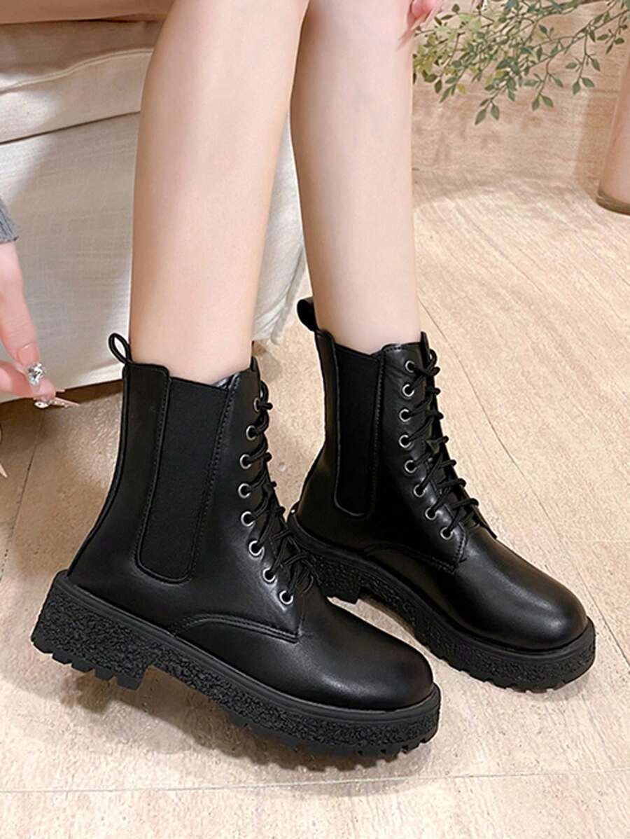 Women's Fashion Black Boots, 2024 Autumn/Winter New Versatile Belt Buckle Short Boots, Retro British Style Ankle Boots