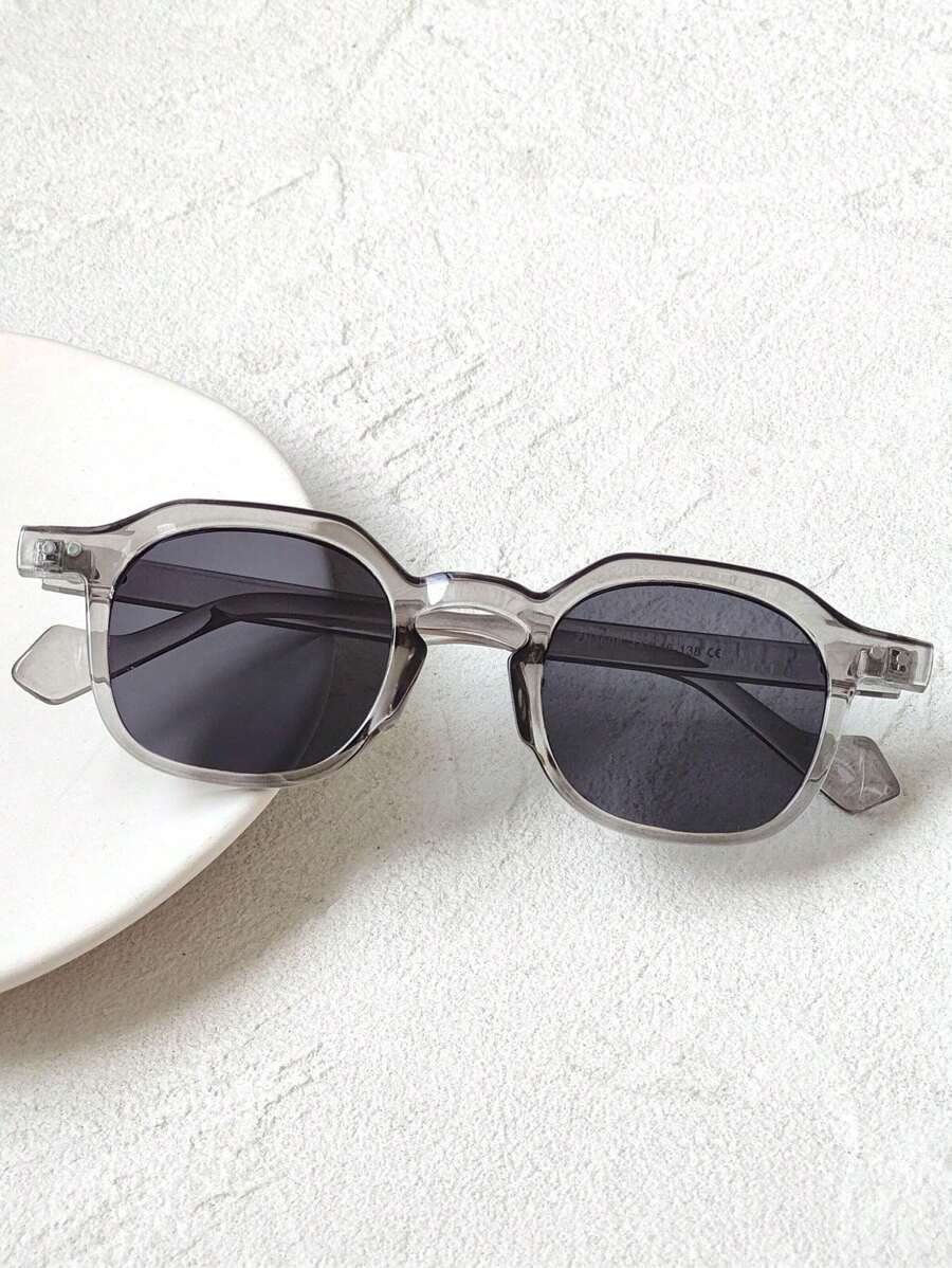 1 pièce Lunettes à motif géométrique élégantes pour hommes, accessoires de soleil pour les sorties, la plage, les vacances, l'extérieur et les voyages. Un look mode preppie idéal pour la rentrée scolaire