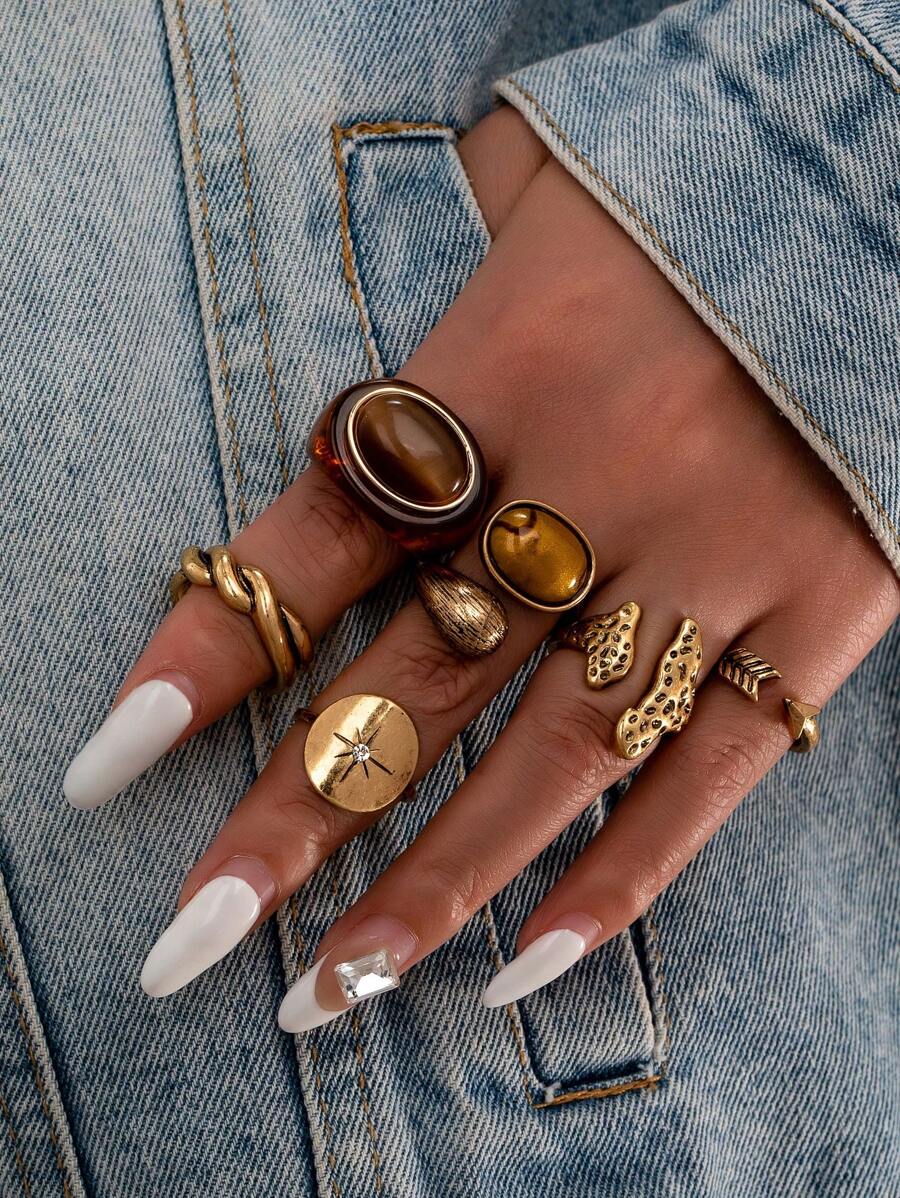 Conjunto de 6 anéis retrô com decoração de olho de gato marrom, joia de metal assimétrico vintage de cor dourada antiga, adequada para uso diário, pacote de anéis empilhados para mulheres