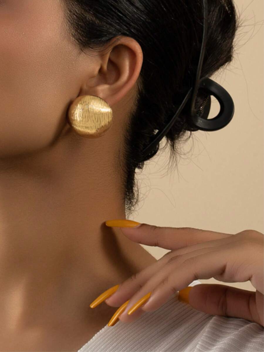 1 paire de boucles d'oreilles à tige texturée ronde et vintage en argent, de style semi-sphérique, pour femmes. Élégante, douce, convient pour le quotidien, les fêtes, les vacances, les cadeaux pour les amis
