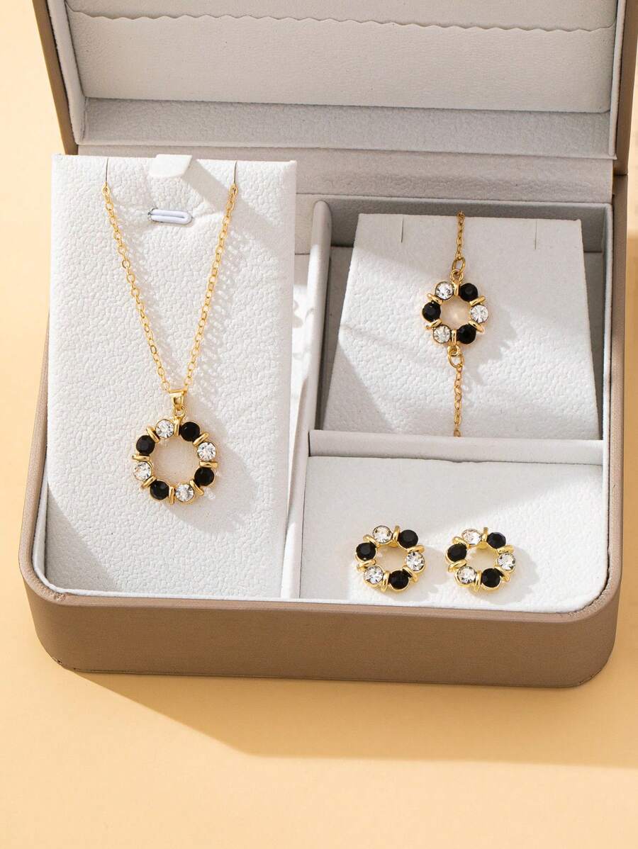 4 Pieces/Set Of Women's Colorful Diamond Jewelry Set, Fashionable And Personalized Temperament, Hollowed Out Circular Pendant Necklace, Earrings, Bracelet