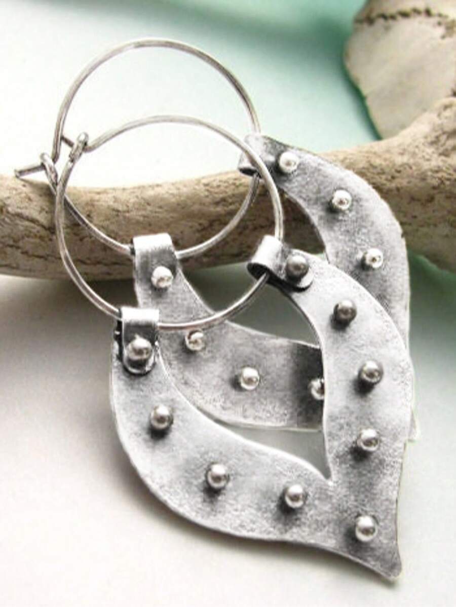 2pcs Retro Hollow Geometric Earrings, Antique Silver Hoop Earring Suitable For Women's Daily Wear, Date, Party, Beach Holiday, Jewelry Gift