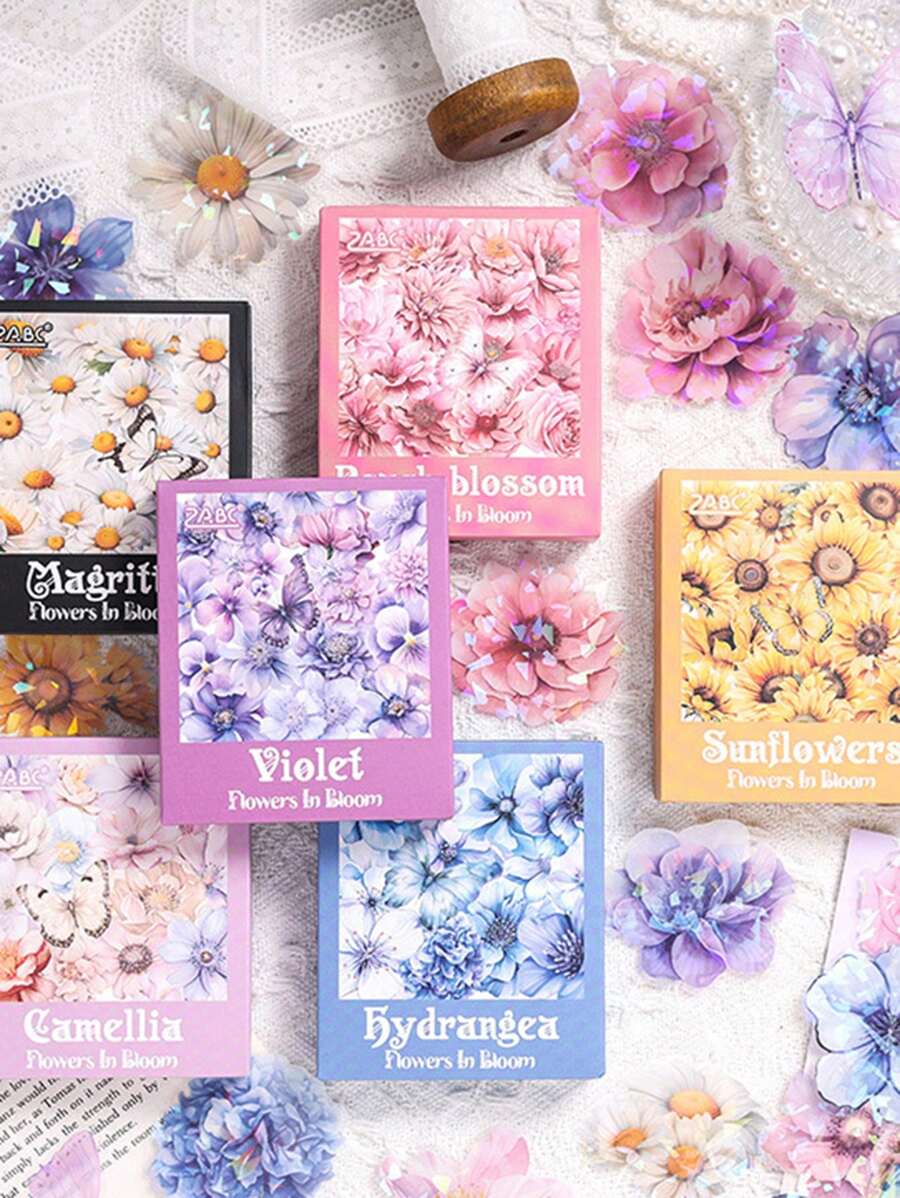 60 fogli/scatola, adesivi floreali primaverili, adesivi decorativi in PET trasparente e impermeabile, adesivi con motivi vegetali per fai-da-te, segnalibri per la lettura, decorazioni per confezioni regalo, forniture di cancelleria alla moda per la stagione di ritorno a scuola