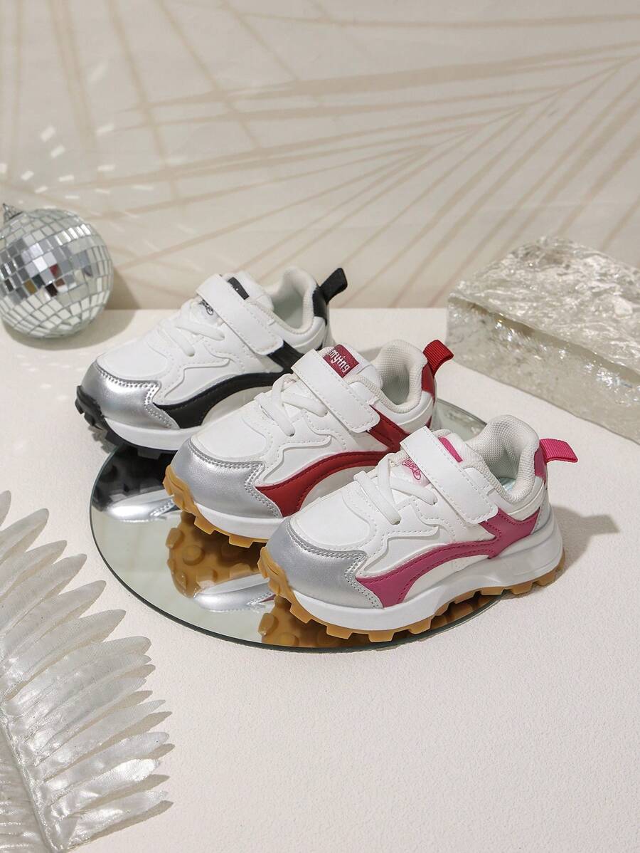 Un par de zapatos deportivos unisex para niños para la primavera de 2025, nuevos zapatos de correr para niñas, calzado para excursionismo infantil ultra ligero y de suela blanda, tenis casuales y abultados