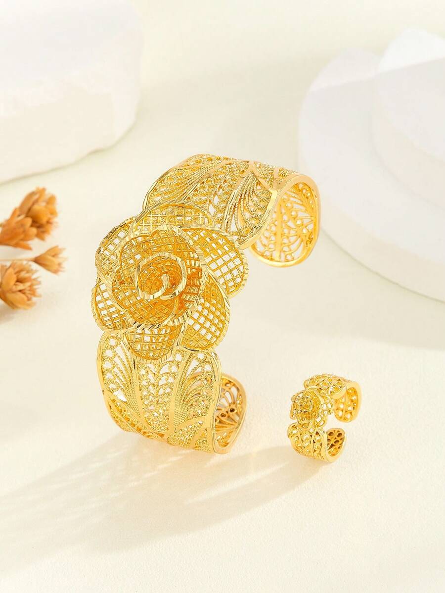 2pcs Vintage Elegant 18K Gold Plated Hollow Floral Women Bracelet Rings Jewelry Set, Suitable For Daily, Festival Wear, Party Or Wedding Gift
