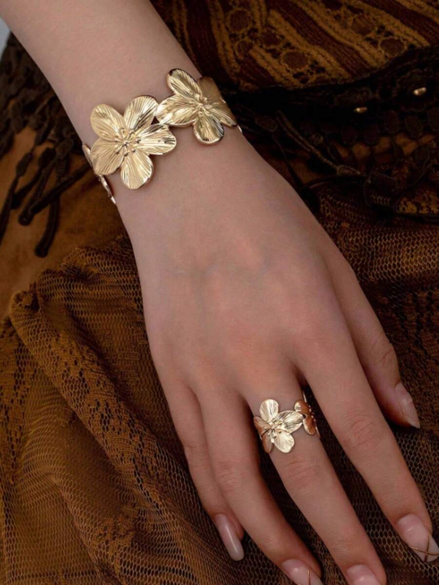 Floral Design Open Bangle & Ring Set For Women, Elegant Geometric Flower Pattern, Sexy Style, Versatile For Daily Wear - Minimalist Metal Bracelet