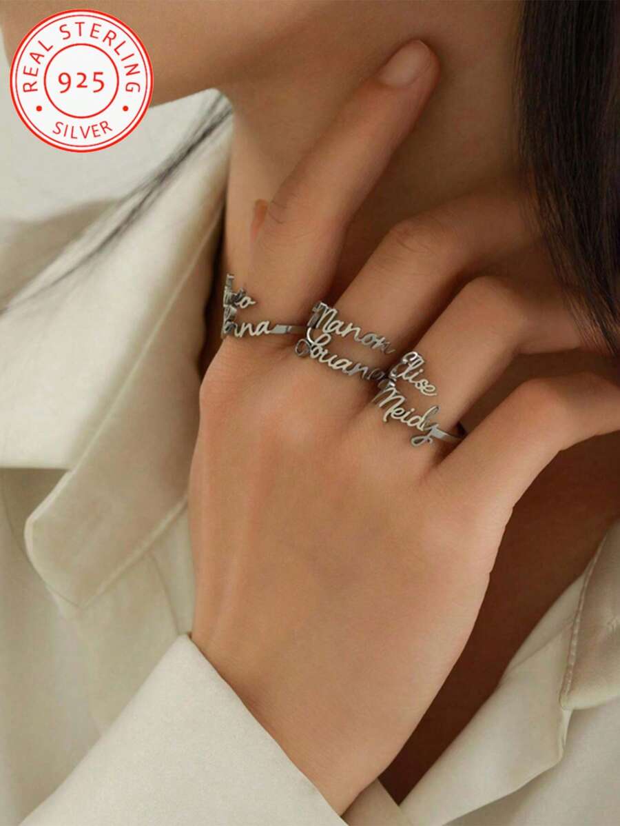 Un anillo con nombre en inglés personalizado de plata 925, de diseño elegante y sencillo, un anillo de moda para vacaciones y juego