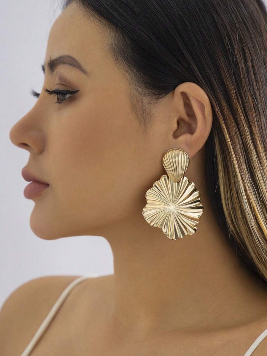 1 Pair Geometric Design Chic & Minimalist Exaggerated European And American Popular Shell Dangle Earrings For Women