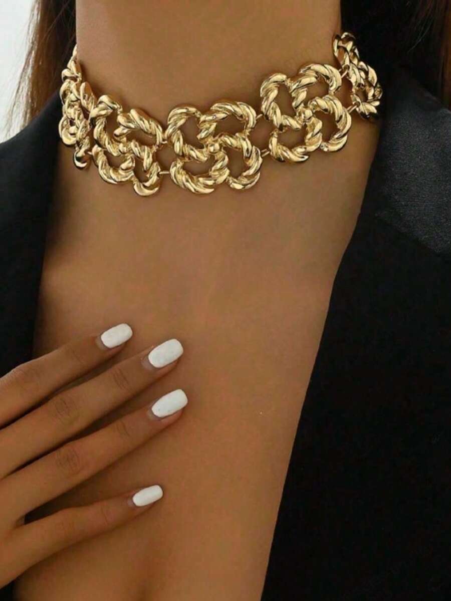 1pc Fashionable Metal Geometric Spiral Hollow Out Flower Shaped Chain Necklace