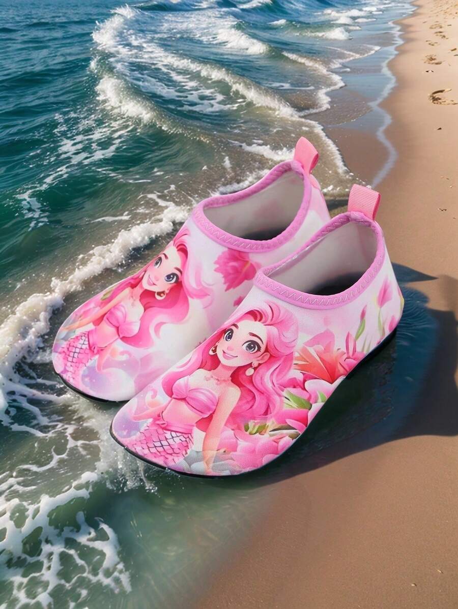 Zapatos de agua para niñas, combinados con calcetines livianos para el piso y zapatos deportivos interiores de suela blanda y descalzos, personalizados para niños enérgicos.
