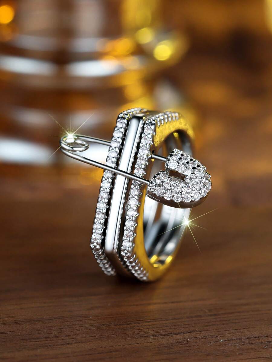 1 Pc Stylish White Synthetic Zirconia Embellished Triple Paper Clip Women's Ring Ladies Premium Sense Jewelry Gift Party Jewelry