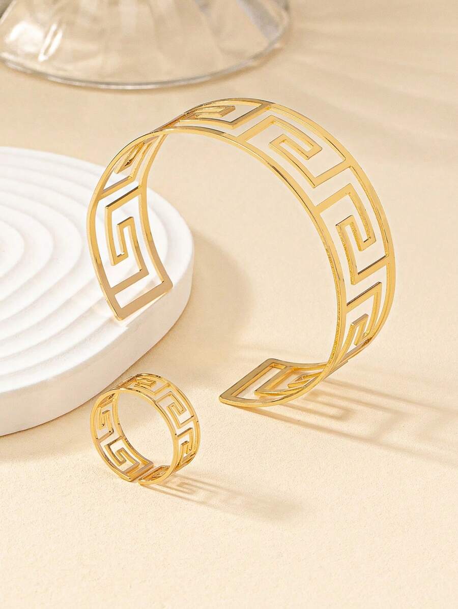 2pcs Fashion Geometric Hollow Gold Metallic Bangle & Ring Jewelry Set, Suitable For Daily Wear, Banquet And Party