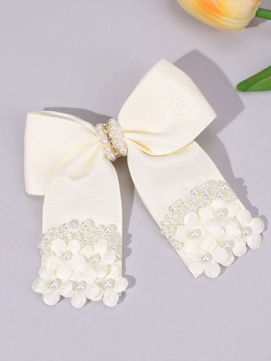 1 pieza Pinza para el cabello con flor de perla beige para niñas, accesorio de cabello elegante y exquisito con flor