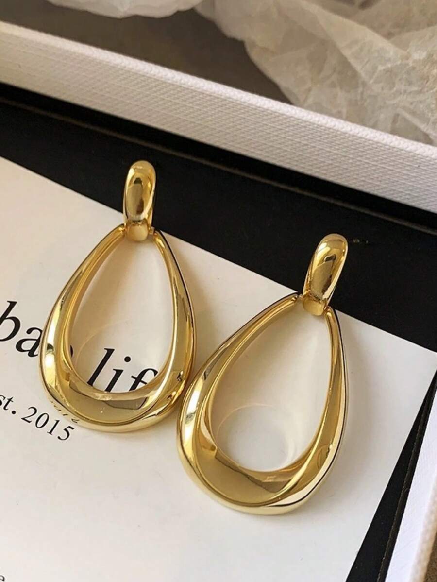 1 Paar einfache, französische hochwertige, elegante, geometrische Modeschmuck, leicht luxuriös, für den täglichen Gebrauch, Bankette, Urlaub, personalisierte Ohrringe für Damen in Tropfenform