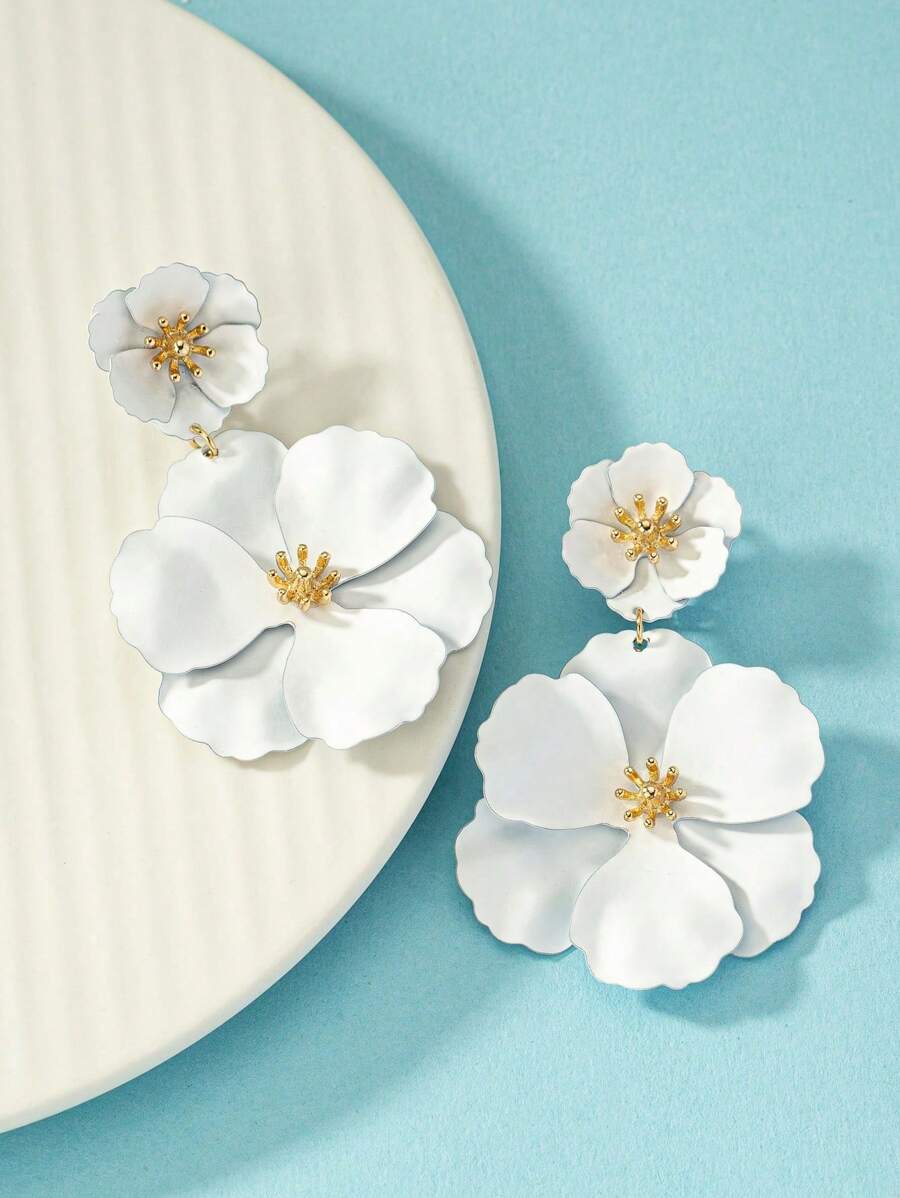 1 Pair Asymmetrical Layered White Flower Metal Pendant Earrings, Gift For Dates
