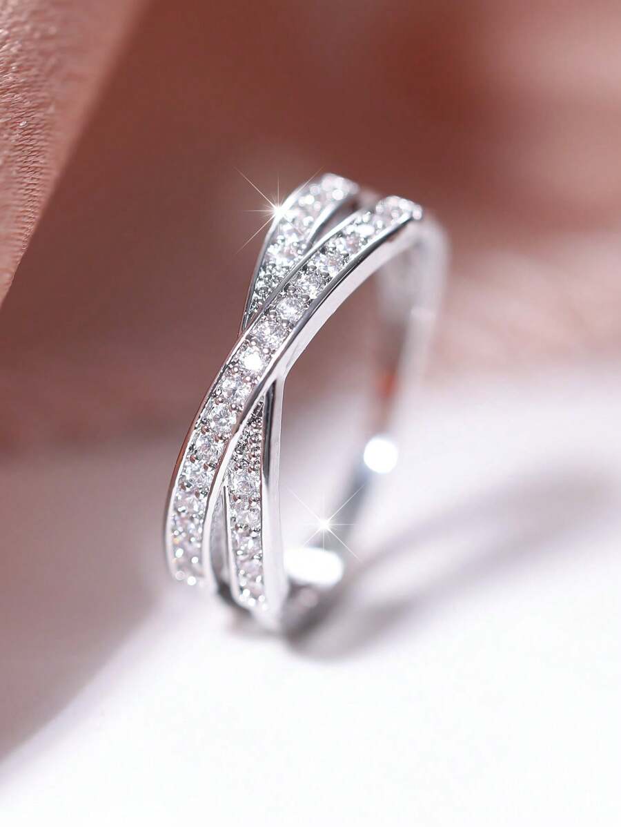 1 pièce Bague minimaliste croisée incrusté de micro-cubic zirconia, bijou de mode cadeau pour épouse/amie