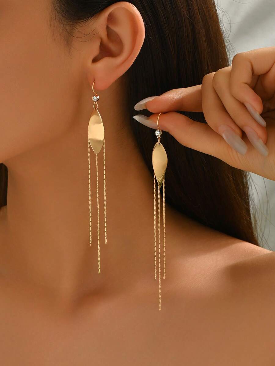 1 par de brincos femininos elegantes e minimalistas em formato de folha geométrica de metal com strass e borlas, versáteis para uso casual diário