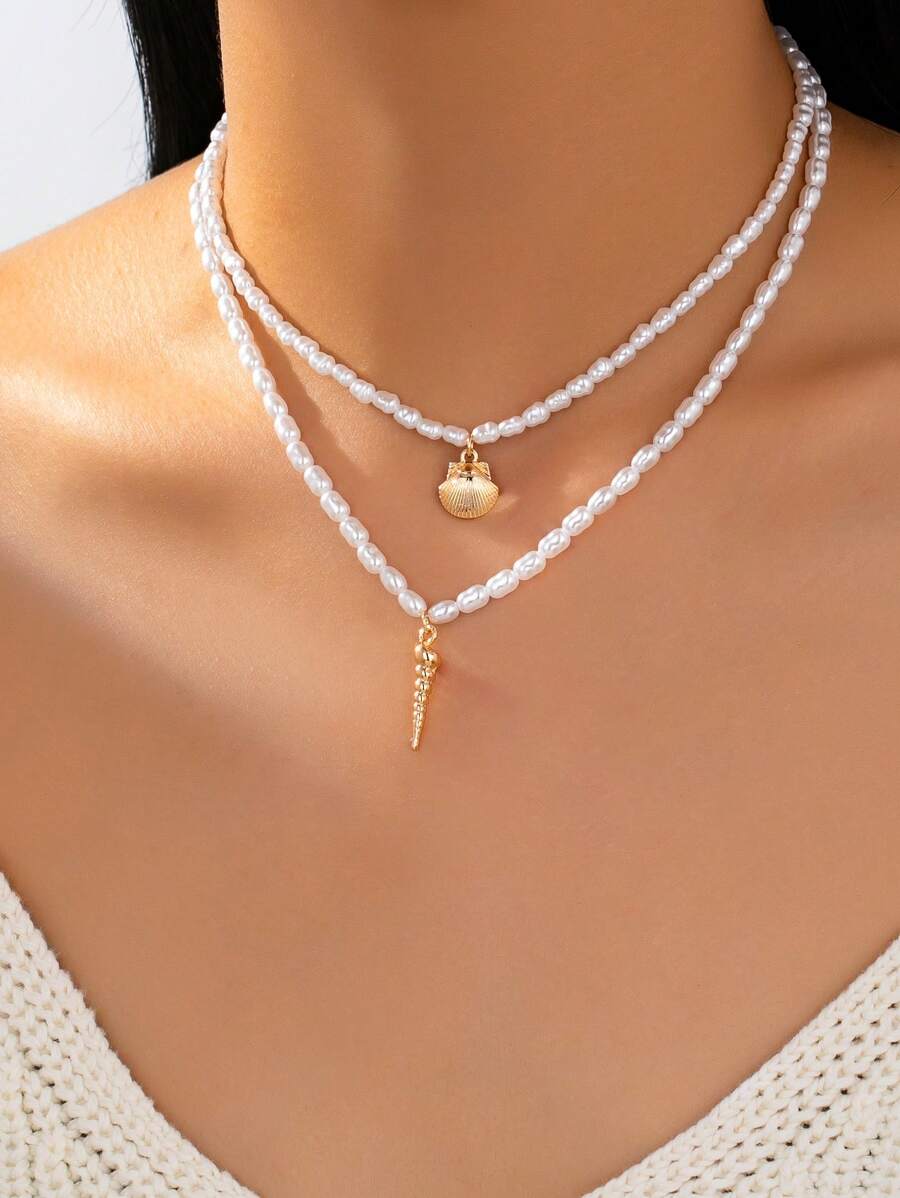 Conjunto de 2 colares de pérolas falsas estilo oceano de verão, colar de conchas, pingente de concha do mar, colar feminino em camadas adequado para uso diário, Vocation