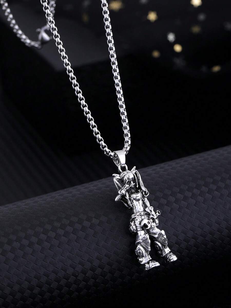 A Retro Gothic Mechanical Club Girl Alloy Pendant Necklace, Suitable For Men And Women To Wear At Gatherings