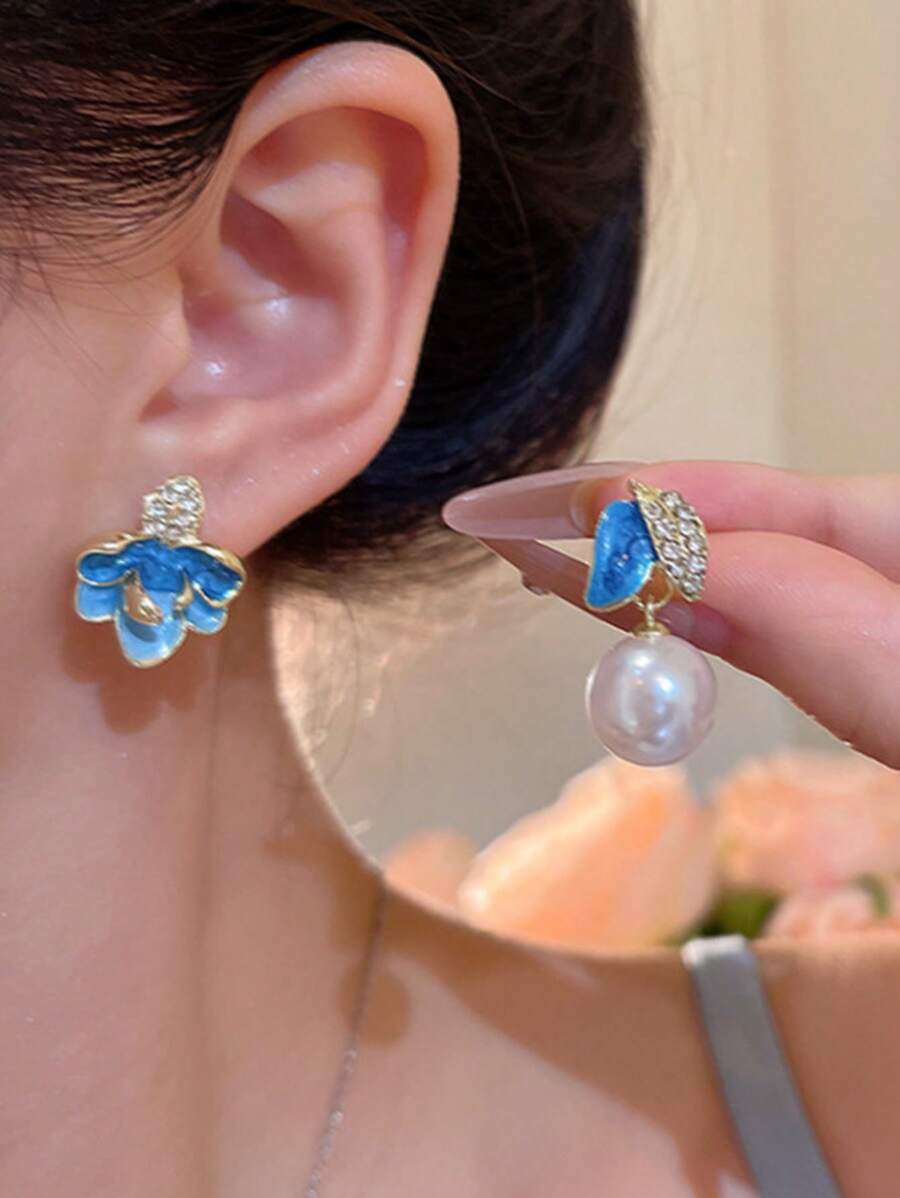 1 Pair Cute Asymmetric Flower Stud Earrings For Women, Faux Pearl Elegant Earrings