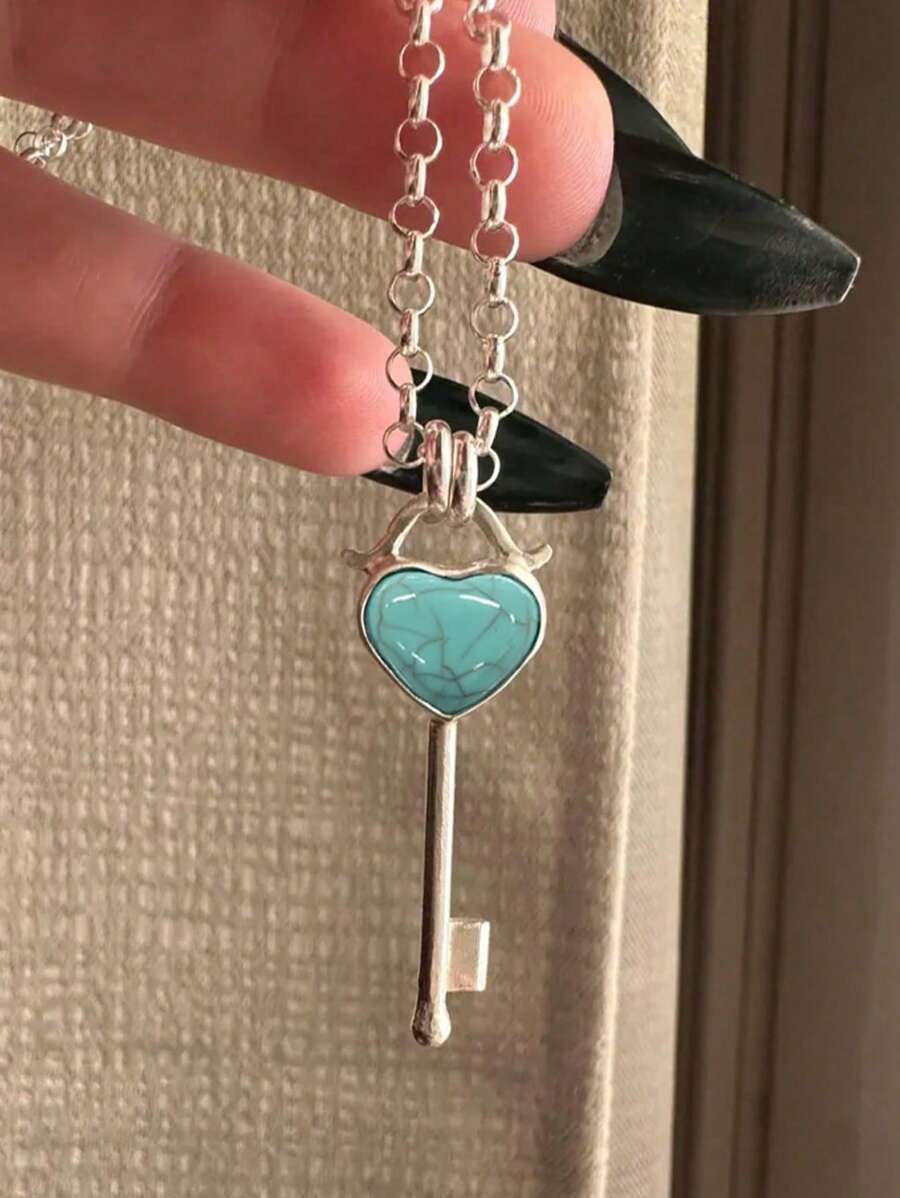 1 pieza Collar con colgante en forma de corazón de turquesa, collar de plata elegante y dulce para mujeres, adecuado para desgaste casual, fiesta y combinación diaria