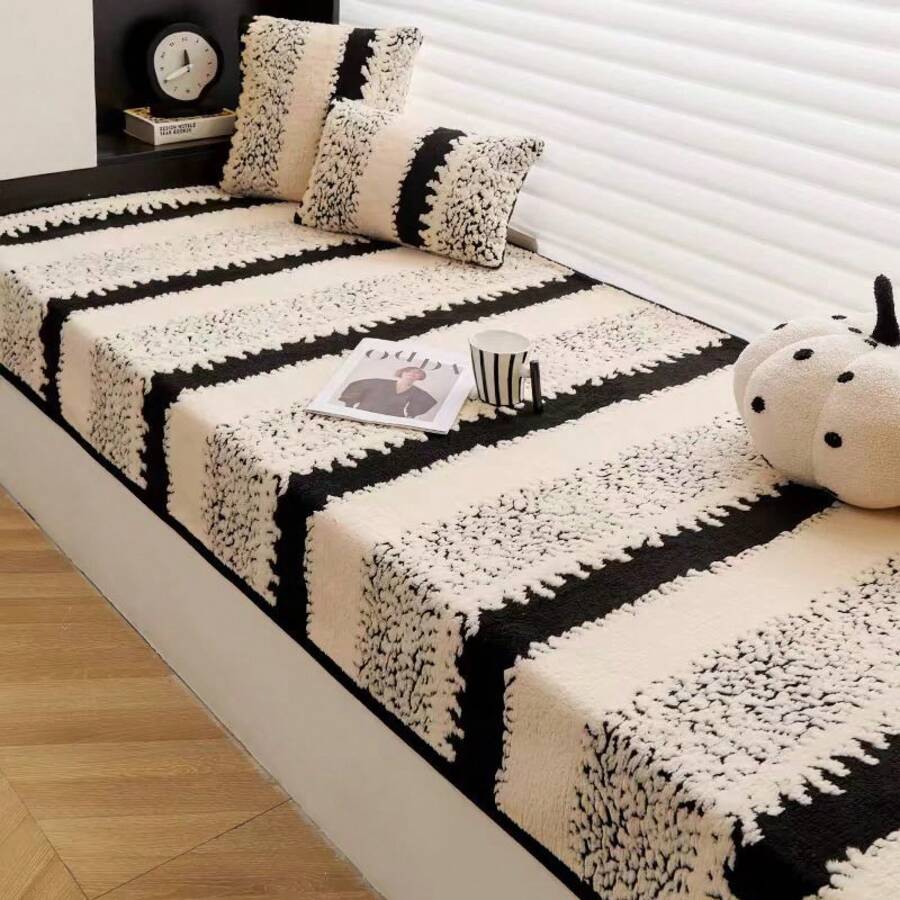 Seat Cushions & Backrest Pillows