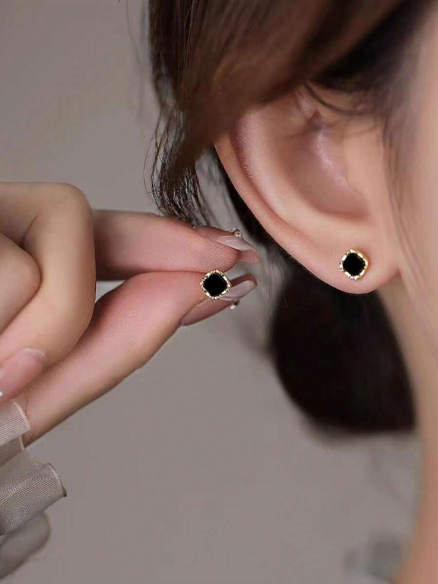 1 Pair Minimalist Personalized Niche Cross Luxury Nail Stud Earrings For Women, Niche Design Earrings