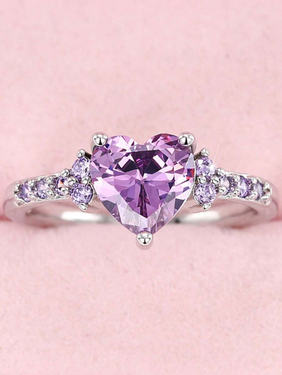 Heart-Shaped Ring For Women, Elegant & Gracious Wedding/Engagement Ring