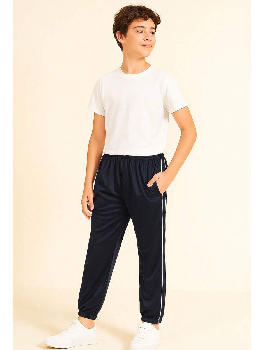 Calça esportiva infantil com listras laterais - conforto e estilo para o dia a dia