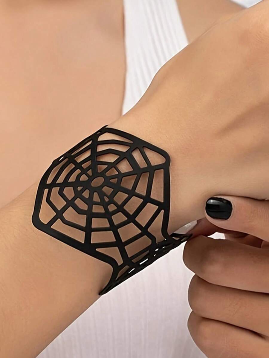 1 pièce Bracelet en métal lisse personnalisé et minimaliste à manchette ouverte exagérée, design de toile d'araignée creux rétro de niche, accessoire de bijoux d'Halloween
