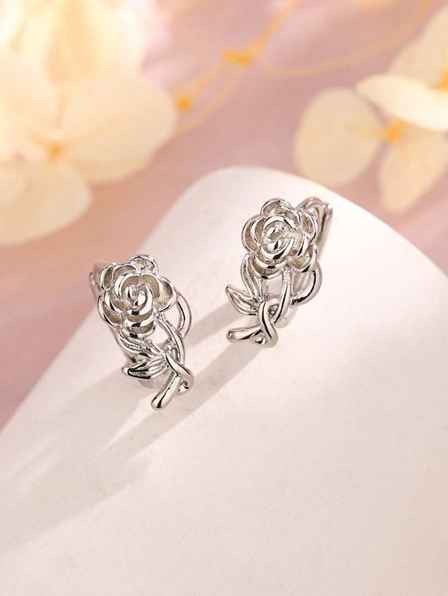 1 par de pendientes de clip con flores de rosa de ramita, elegantes y dulces pendientes de aro con flores, pendientes delicados de estilo nicho francés