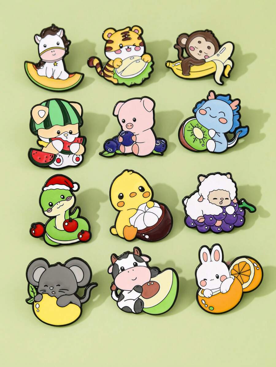 12 pièces Broches animaux de dessin animé du zodiaque, découvrez votre totem exclusif, occasions sociales de brise-glace, insignes en métal d'alliage magique, convient pour les cadeaux et la collection de sacs à dos pour l'école