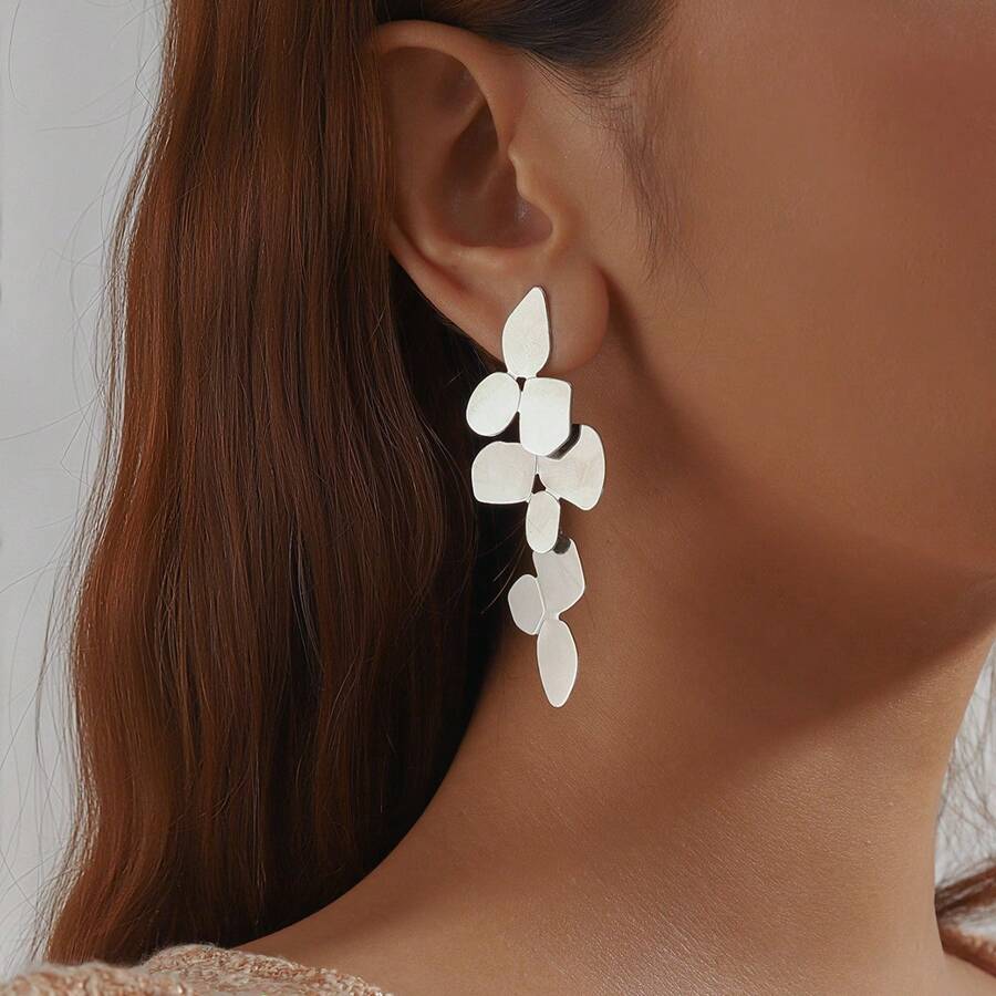 1 Par de Brincos Pendentes Assimétricos de Folha de Metal de Luxo para Mulheres, Design Minimalista, Moda, Estilo Indie