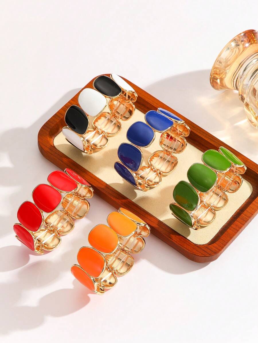The Color Oil Painting Process Is Fashionable And High-End. It Is A Versatile Alloy Bracelet For Women. The Geometric Creative Bracelet Is Suitable For Both Men And Women For Daily Wear