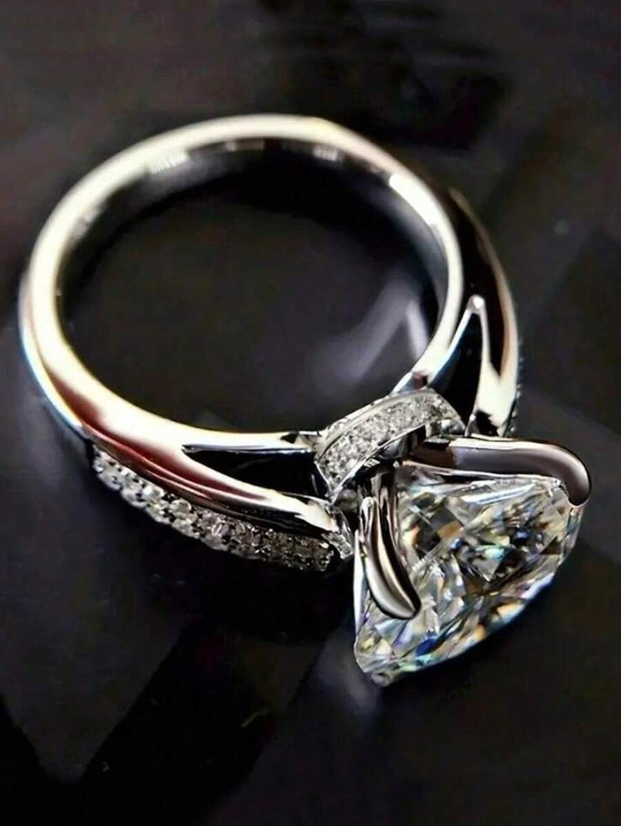Anel de compromisso luxuoso e delicado - incrustado com zircônia cúbica brilhante, perfeito para festas noturnas e uso diário, anel de noivado moderno para mulheres, acessório requintado para ocasiões especiais e ideias de presentes românticos