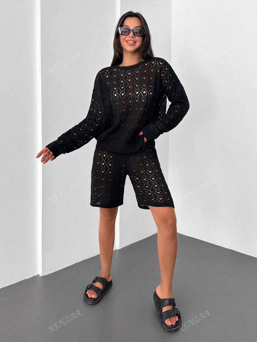 Set de 2 piezas de top de manga larga y pantalones cortos casuales de unicolor y calados