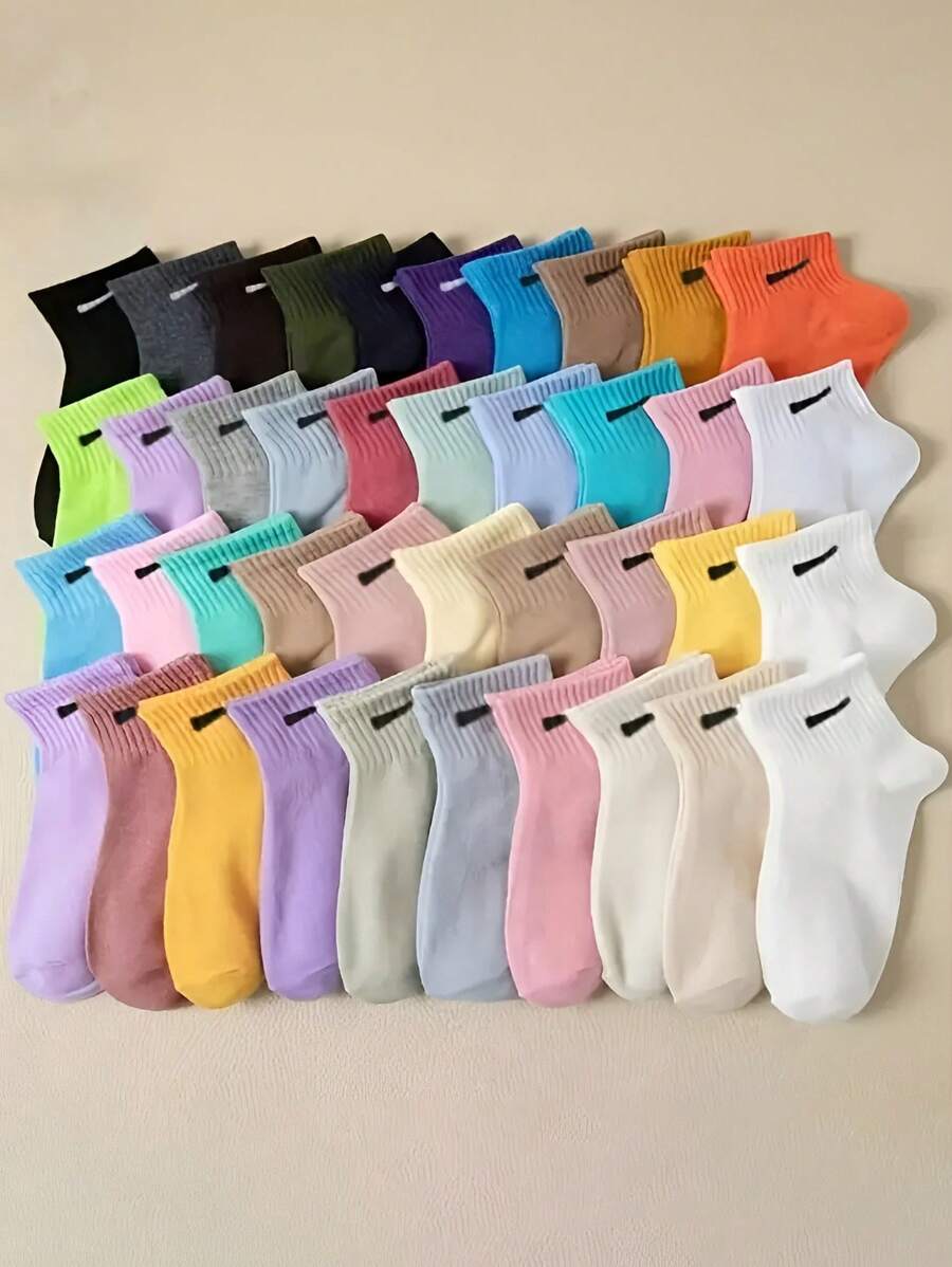 7/14 pares aleatorios de calcetines deportivos casuales y cómodos para mujer con diseño de rayas personalizadas, aptos para todas las estaciones y uso diario