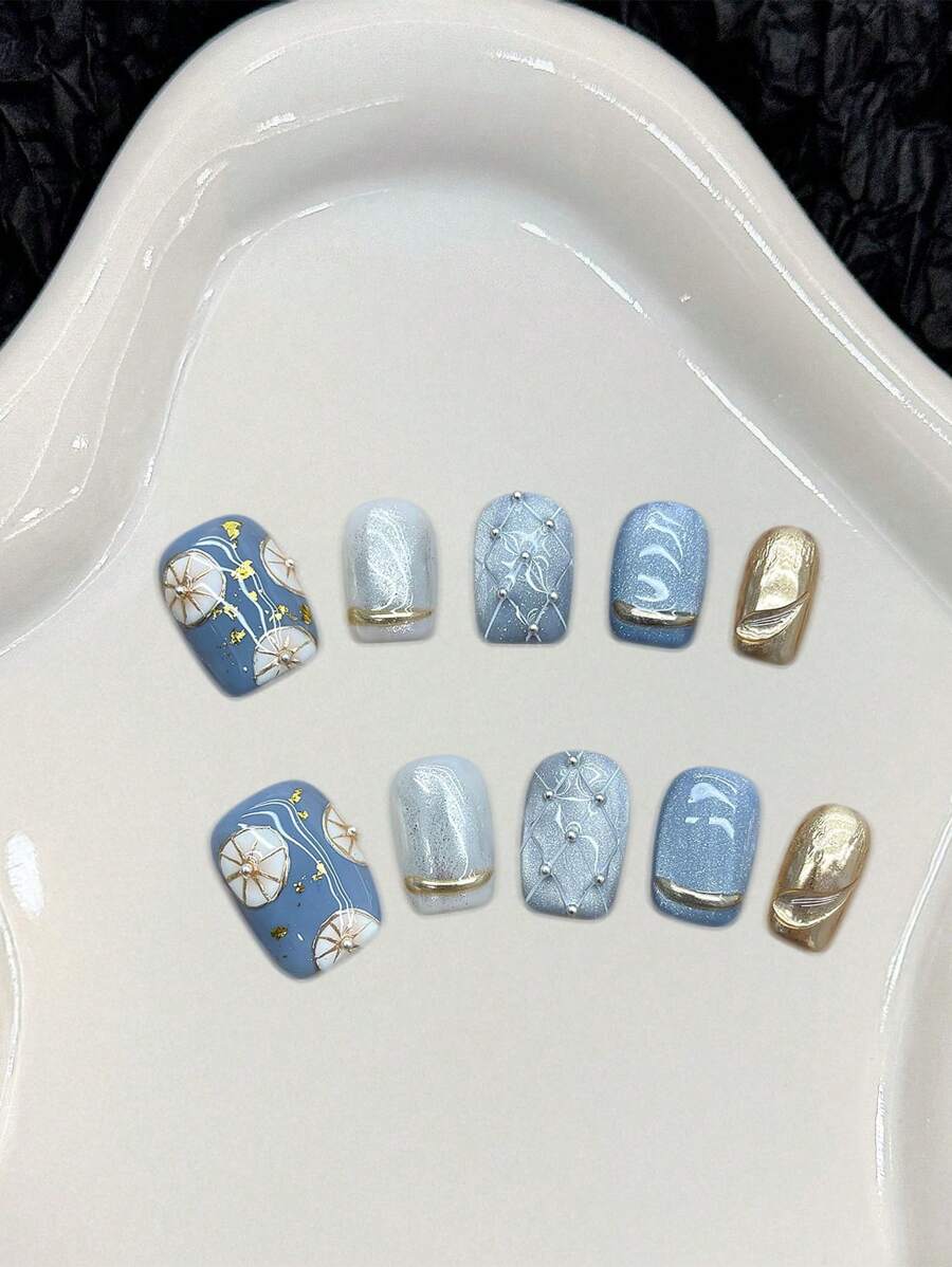 10 piezas Uñas postizas cortas de estilo francés con estampado bohemio azul y brillantes para uso en escenario y actuaciones